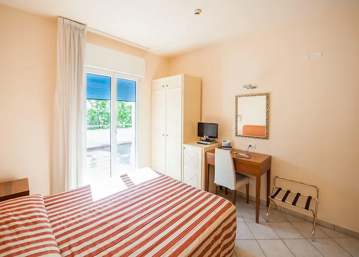 Alba 마리나디라벤나