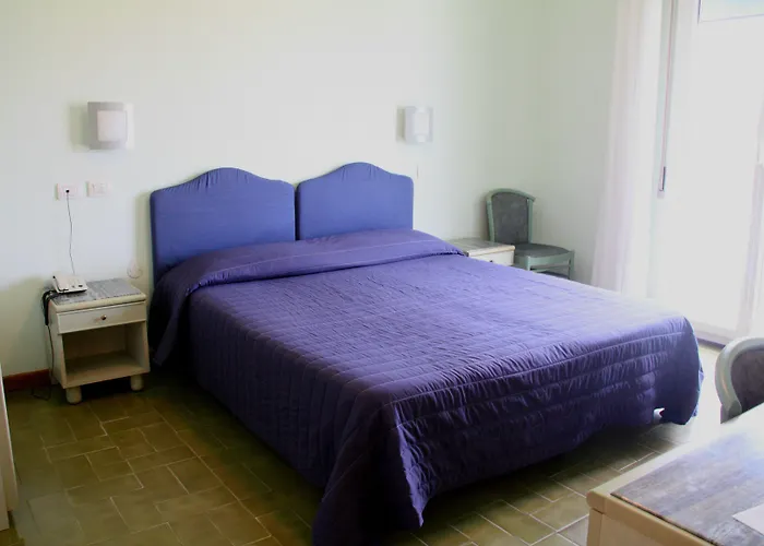 Alba 马里纳－迪拉文纳